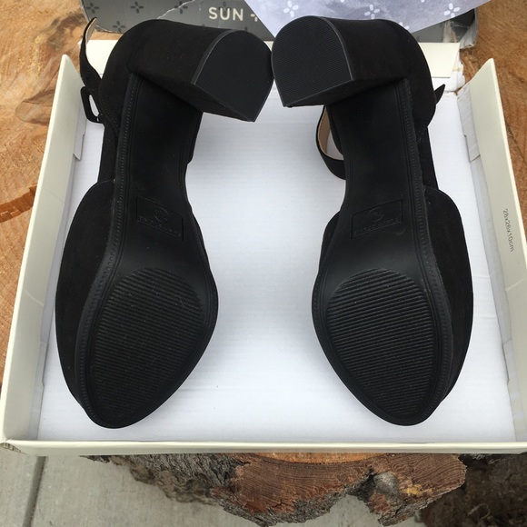 New heels - Picture 3 of 4